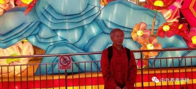 �ɶ������̻��Թ��ʹ��۵��У���ʳ����������
