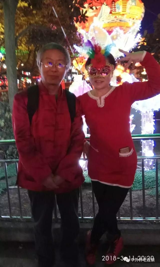 �ɶ������̻��Թ��ʹ��۵��У���ʳ����������