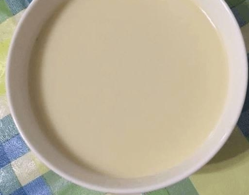 女子发现鱼汤新做法,不用放一滴水也可以很美味,一次能喝一大锅