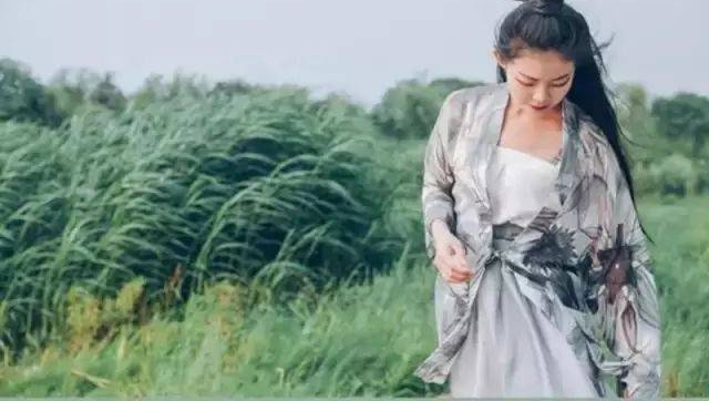 从汉服迷到云裳阁主理人,她说:做我喜欢的事,不争