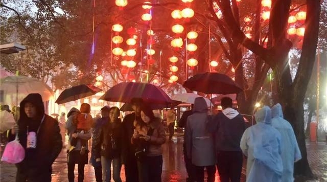 央视《新闻联播》又为武汉打call了!