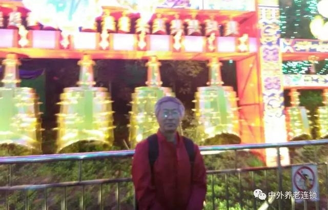 �ɶ������̻��Թ��ʹ��۵��У���ʳ����������