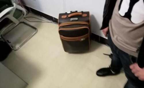 ����������ֽ������ �ô��������˳� ���˾�������黹