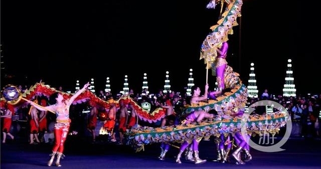上游影像·摄影家郭洪 | 铜梁火龙闹元宵