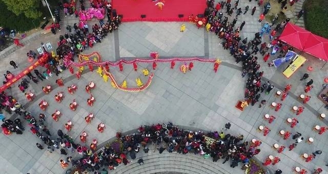 央视《新闻联播》又为武汉打call了!