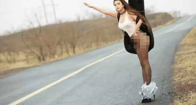 ȥ�������ε�Ů������ȥ���λ���ȥ�˵ģ�һ·��������ʲô��ȡ��