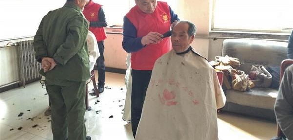 �ӱ������ذ��Ĺ���־Ը���Ǻ͹������Ԫ�����߽�����Ժ
