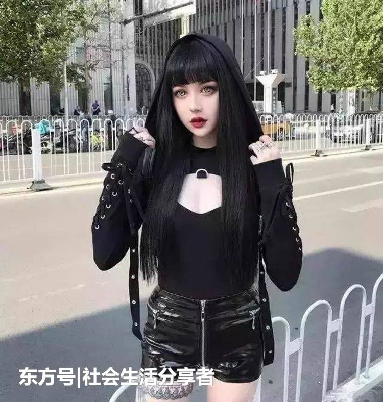 Ư��Ů������10��ȴû�����˸�Ȣ����ֻ���������⹤��