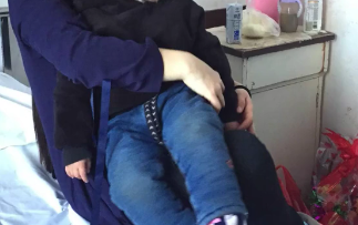 ��ͯ������Ȯҧ�˰�������ݣ�����100���룬ֻ��һ����