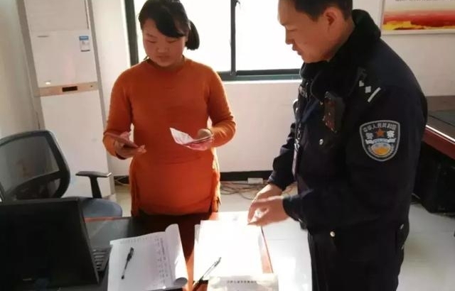 深夜突发事故,周口交警紧急救援