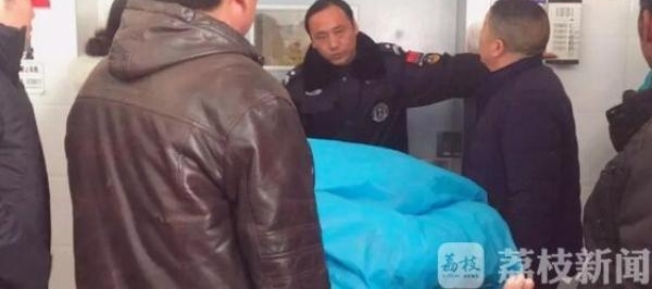 小腿贯穿伤 医院开启绿色通道紧急救治