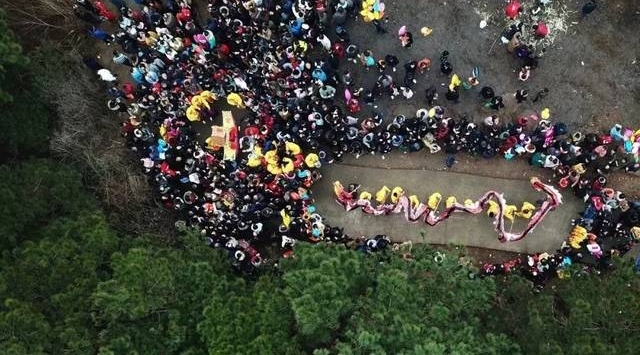 央视《新闻联播》又为武汉打call了!