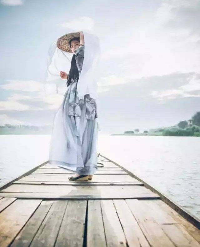 从汉服迷到云裳阁主理人,她说:做我喜欢的事,不争