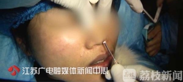 ��ҩ���ݡ�ɱ�����...С������Ȧ��ġ��λ���΢����Σ����