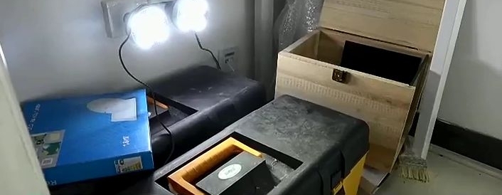 �ϰ��ڹ�˾Ů��װ��յLED�� ŮԱ��֪�����������