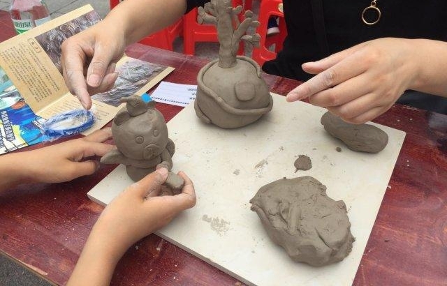 ���������ܽӴ�������ʯ�幫�н����� 50 ���ͥ������������