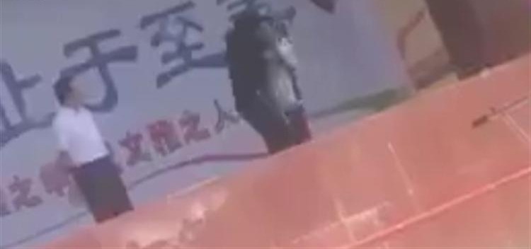 ����������������ŭˤ��Ͳǿ��Ů�� ѧ��:����Ϸ