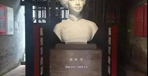 悲壮!凄美!沙画再现佛山这位恒美新娘