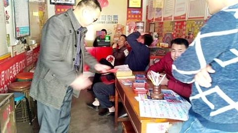 一张单式票中732573元头奖 得主身份没有答案