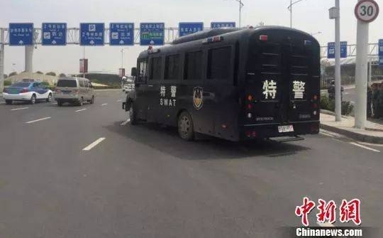 ���磬��������ͻ���ٻ������������µ�����������