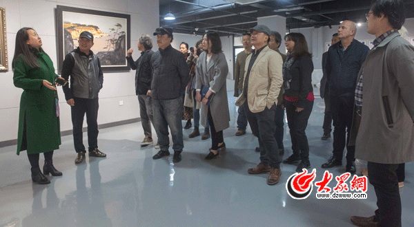 威海海洋油画与影像艺术传播交流合作研讨会召开