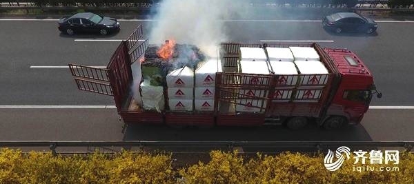潍坊:无人机演练巧遇货车起火 交警消防合力救援避惨剧
