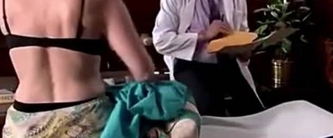 Ůѧ���λ�ޱ�Ҫ���������鷿 ��̬ҽ���������Ů�������