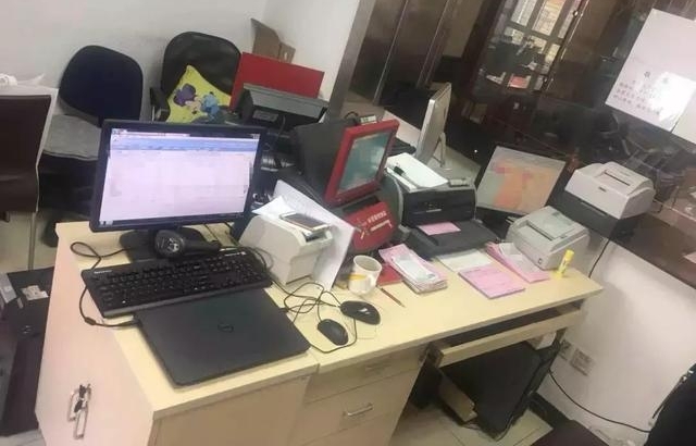 ����9921��󽱵���ͻ���ҽ� �����ֳ������ϣ���ͼ�����ࣩ