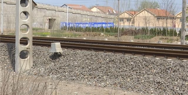 ��ũ��Ϊ��Ұ�˷�����·������ �г���������ͣ