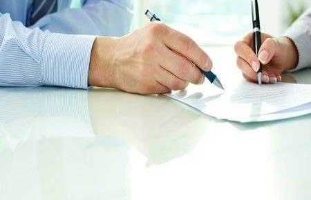 ��Ա���侮��ʯ�ּ�н ��˾��ת����һ��������