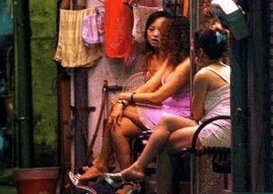 男子网上找小姐被骗8600元,连小姐一眼都没见到!