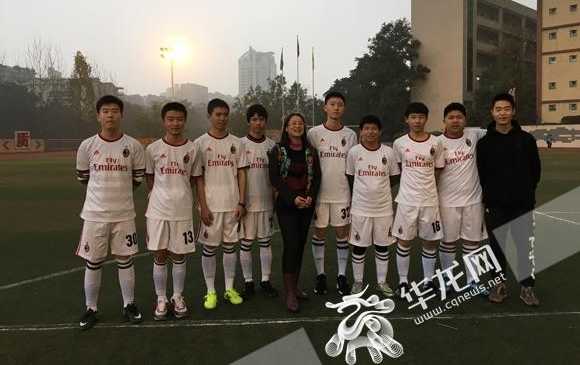 被称为“余姥姥”的老师相信管理有人味教育出人才