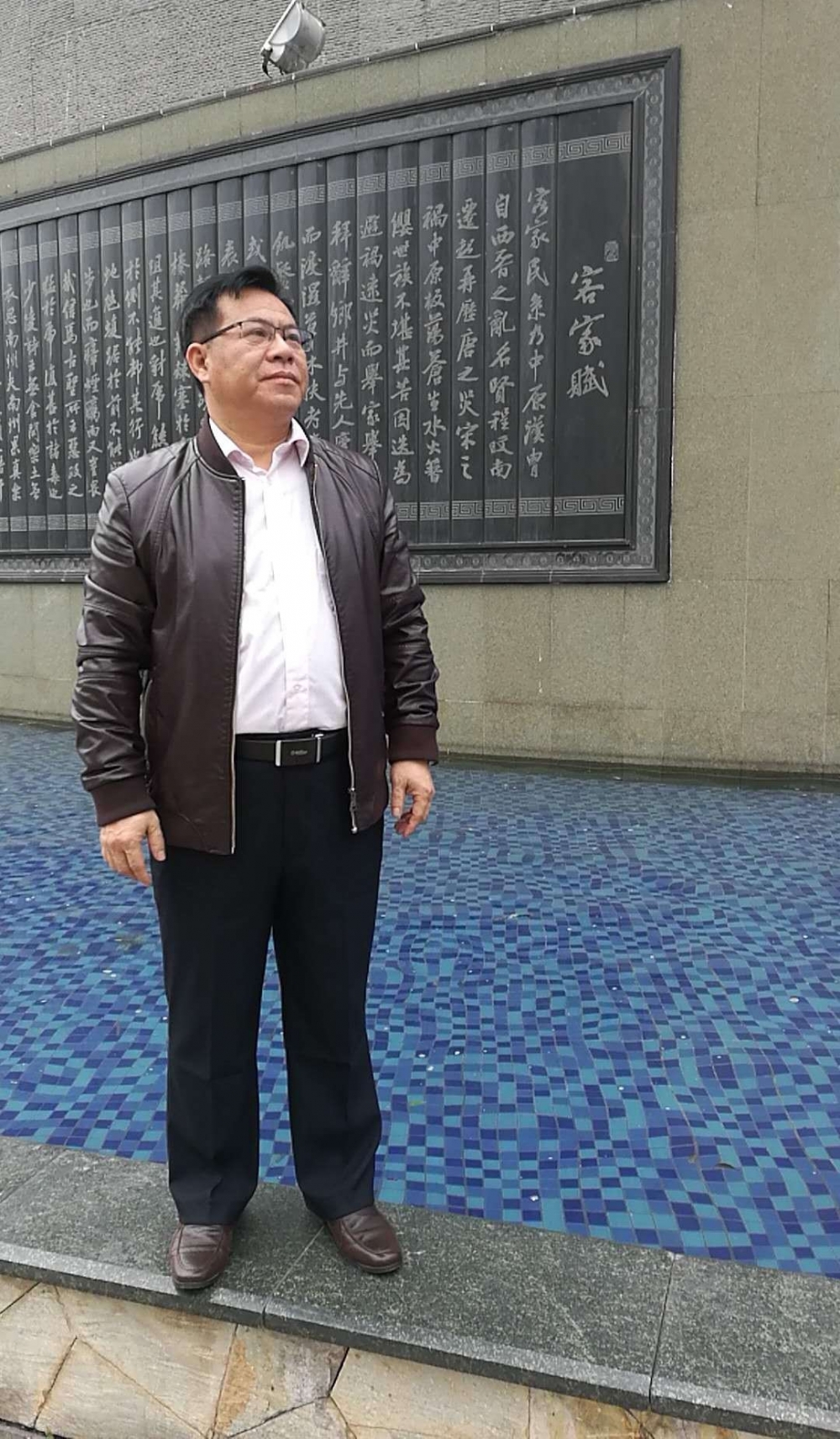 ����ǰ�� ��ϰ�鷨һ��ά����Ʒ����