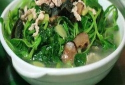原来这种野菜晒干后是这么美味,吃过的运气都不会差!