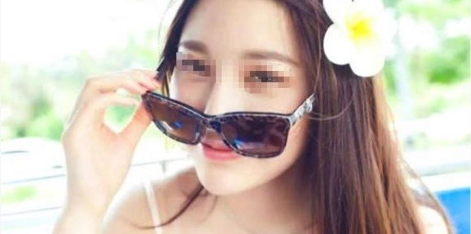 ������Ů������һ�����ӣ�������һСƱ�������ҵ�����Ů�����