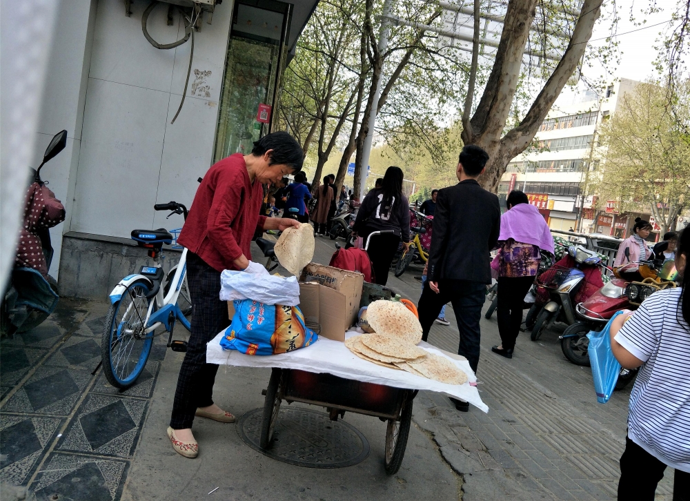 以前农村添丁才能吃到的稀罕美食,如今很多人不会做了