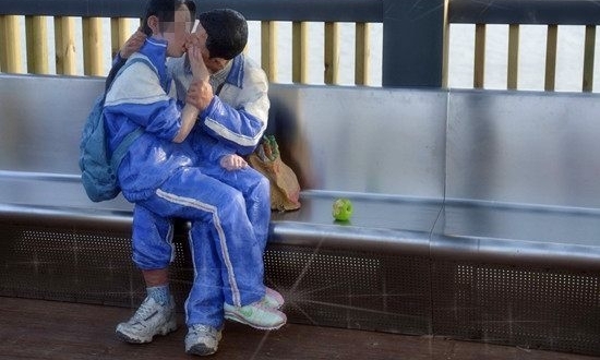 ��ѧ���ڹ������Ϲ������ܣ����ֲ��Ż�������Χͬѧ�е�����