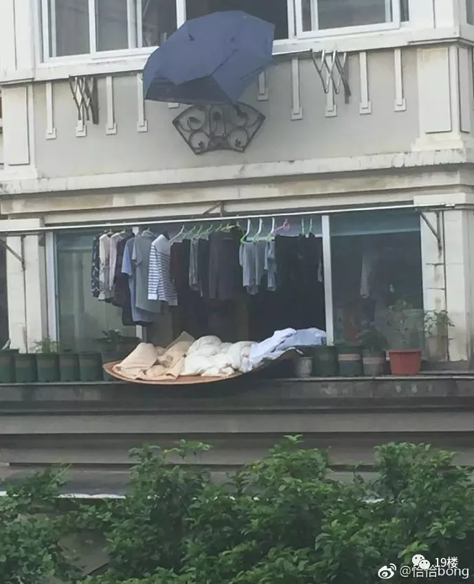 ˢ������Ȧ!ͻ�������Ĵ����� ��һĻ���˶���