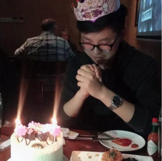 �賿4��İ�飬��33����һ��ҹ