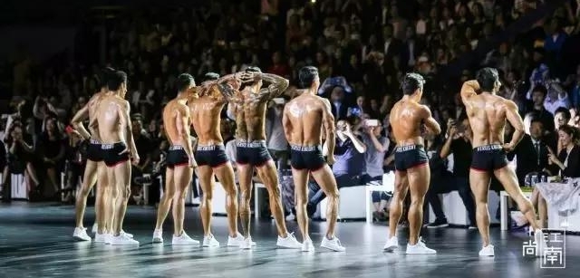 �Ļ���磬ʱ������ح2018���Ϲ���ʱװ��ʢ��Ļ