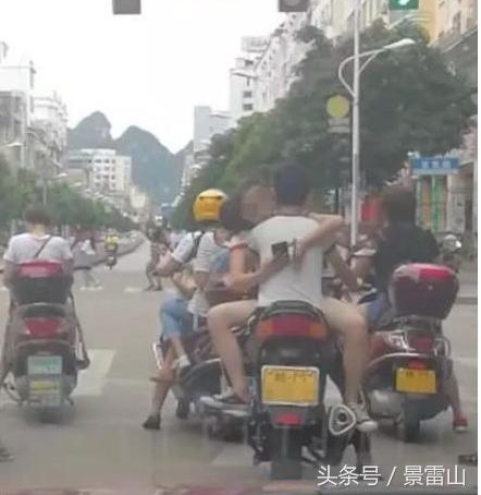 �������Ů��Ħ�г������˲��ű��������㿴�ò��÷���