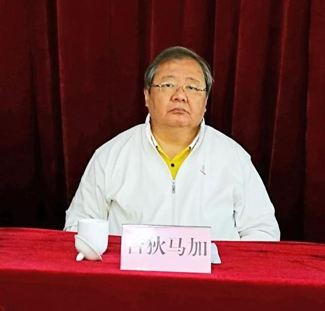 文学大咖云集丽江,为云南25名少数民族作家倾情授课