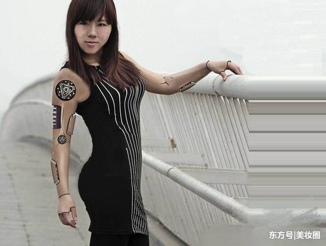 国内首个美女机器人诞生,机器人老婆将成为家庭中的一员?