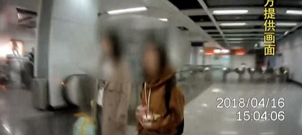 ���ӵ����������žٶ� ��Ů���侲�ֹ��ܡ��ǡ�