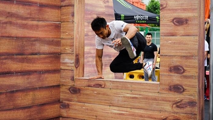��Ϊ�ܿ�ֻ������¥�������쳱�����Ϻ�����ô�������˶���