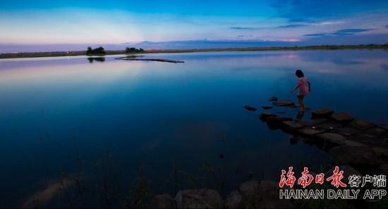 海口水漫蛇桥落日美