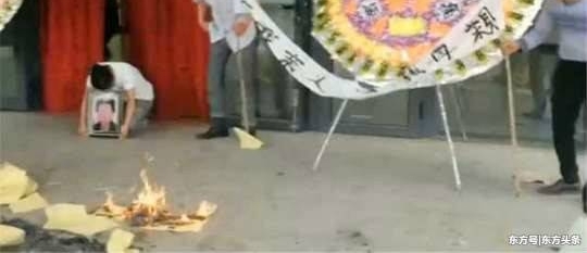 ��Ѯ��̫����ȥҽԺ����ˮ������ȥ����Ů����ҽԺ�ſ������ñ���