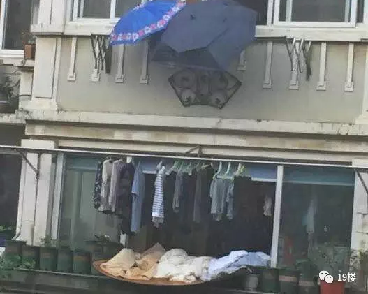 ˢ������Ȧ!ͻ�������Ĵ����� ��һĻ���˶���