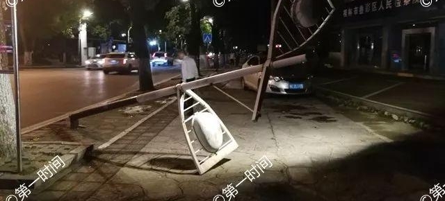 ���ֽ�ͷ�֡��Ƽ�ǿ������ײ���۳�60�ȵ��غ�·�����ڷ��⣡