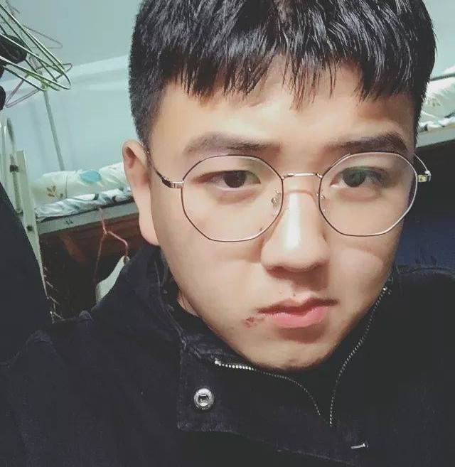 ����������У԰ | �Ͼ��ƾ���ѧ��ѧ���������߽����վ�óְҵ����ѧԺר���ݳ�ר��Բ���ɹ�